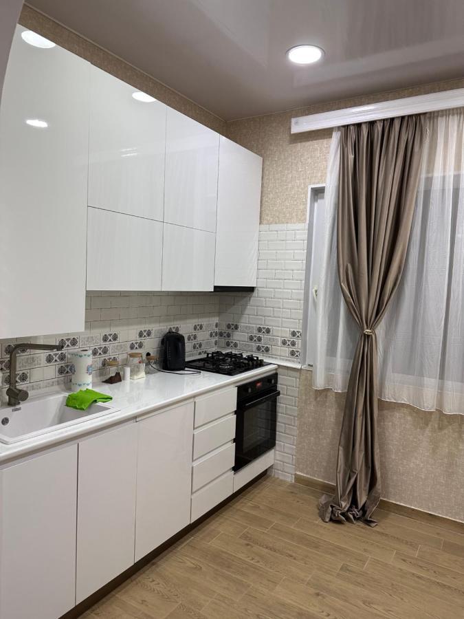 4 Bedroom Suite Apartment Ln Tbilisi City Exterior photo